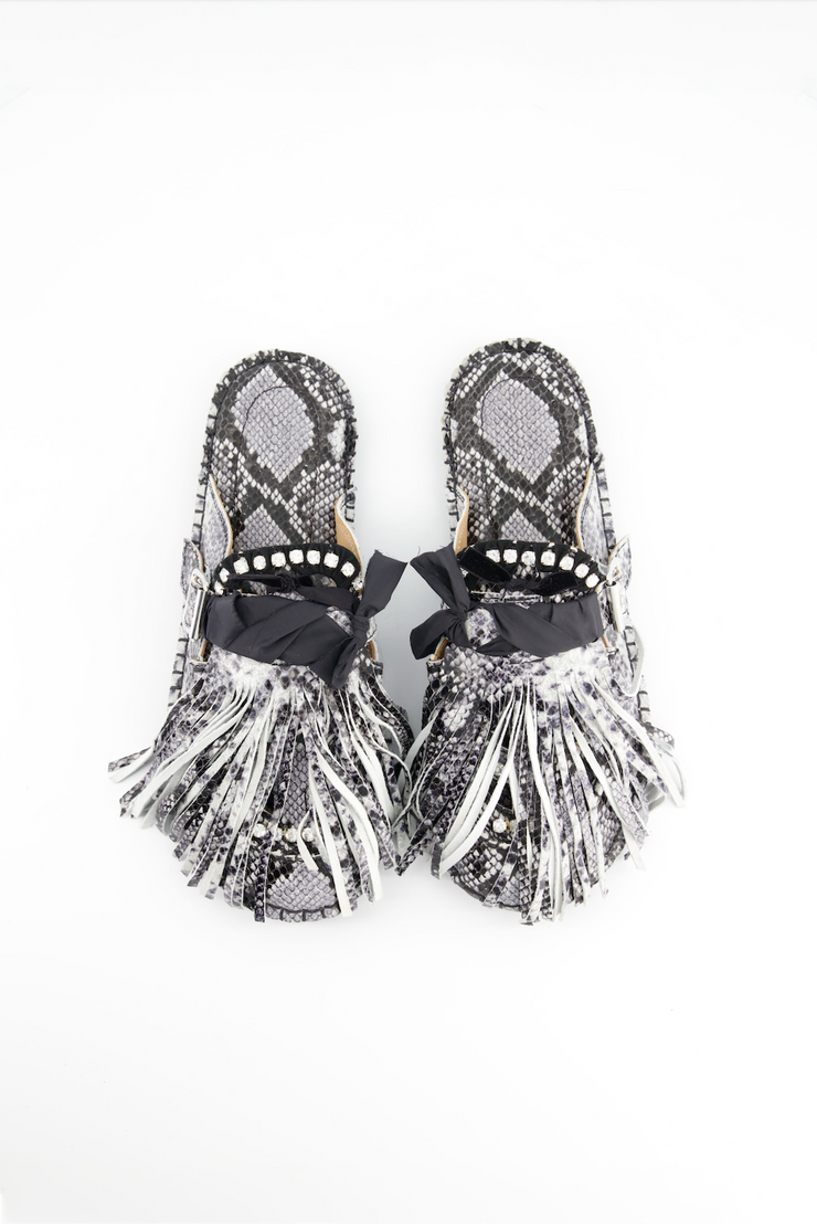 Puli Mule Snake Grey